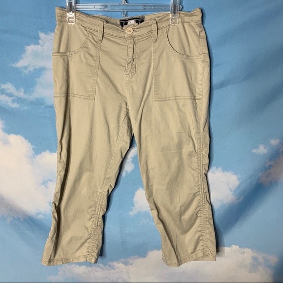 R4R- Khaki Capri size 13 - Picture 1 of 10